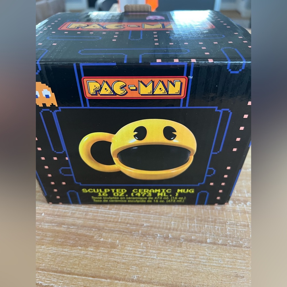 New PAC-MAN ceramic mug 16oz